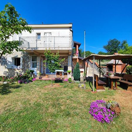 Sem Appartement Tar-Vabriga Buitenkant foto