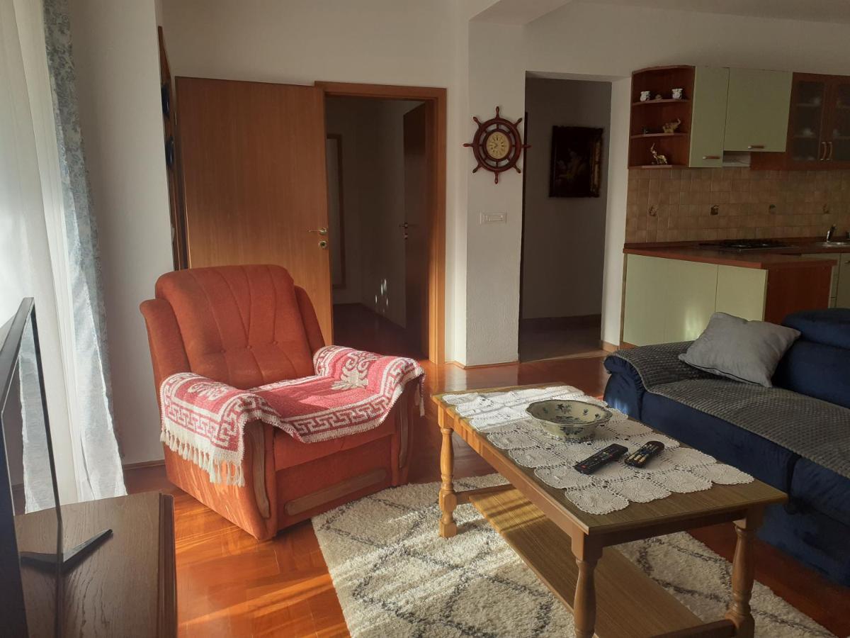 Sem Appartement Tar-Vabriga Buitenkant foto
